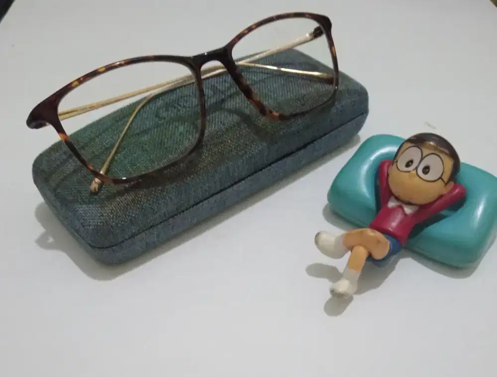 Frame kacamata second