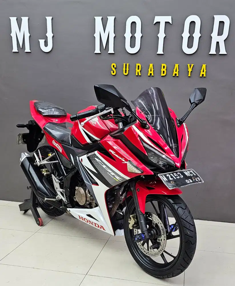 KREDIT DP 500 RB // Honda CBR 150 R tahun 2017