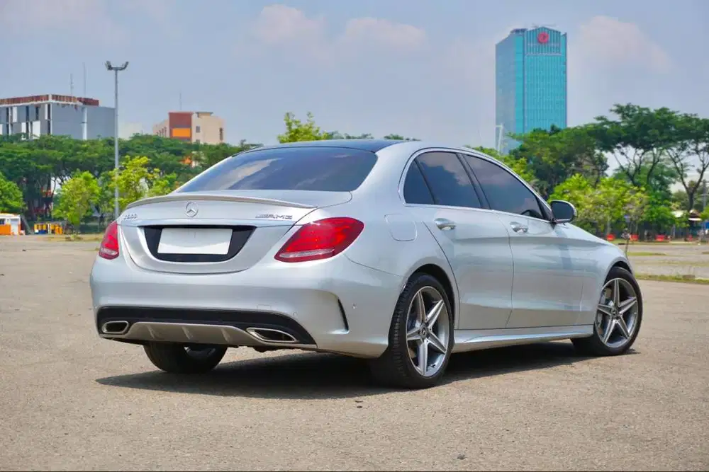 Mercedes Benz C300 W205 AMG 2017