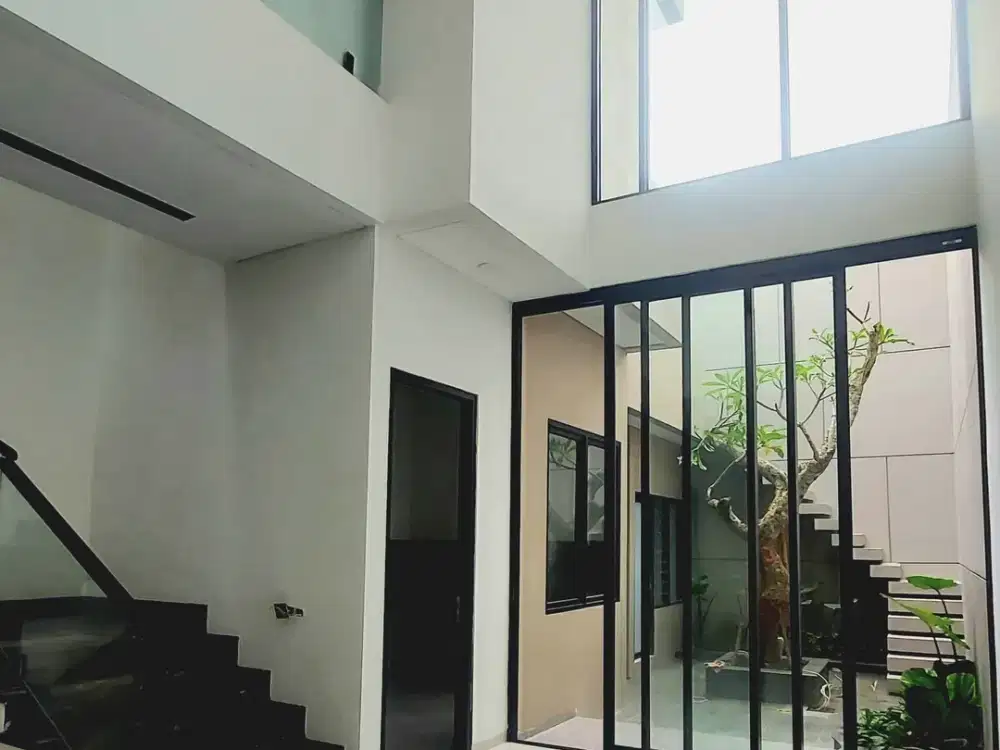 JUAL RUMAH BARU GRESS KUPANG BARU DARMO TROPICAL 2 LANTAI BAGUS SHM