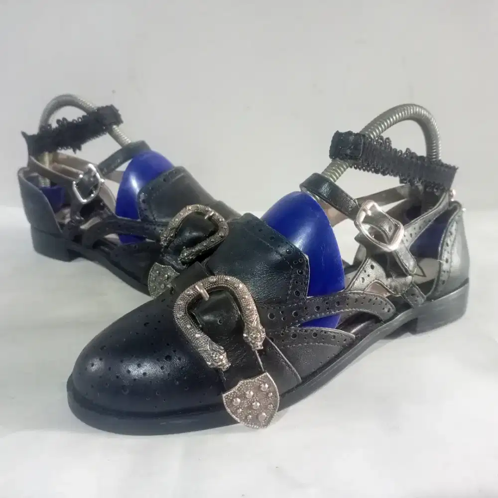 Gucci Queercore Brogue Monk Strap Black Leather Shoes • Sepatu Fashion