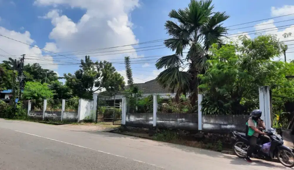 Rumah lama tanah luas area sekip