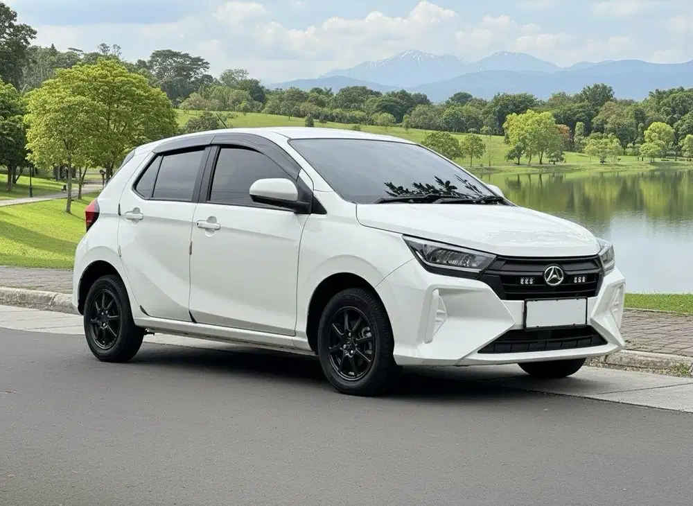 Daihatsu Ayla 1.2 R At 2024 km +/- 27.000