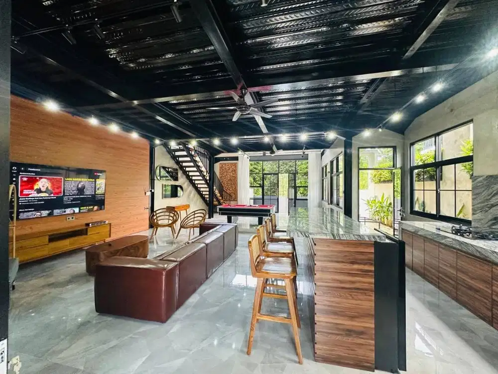 Di Jual Villa di Sentul City Cluster Santorini View Pegunungan