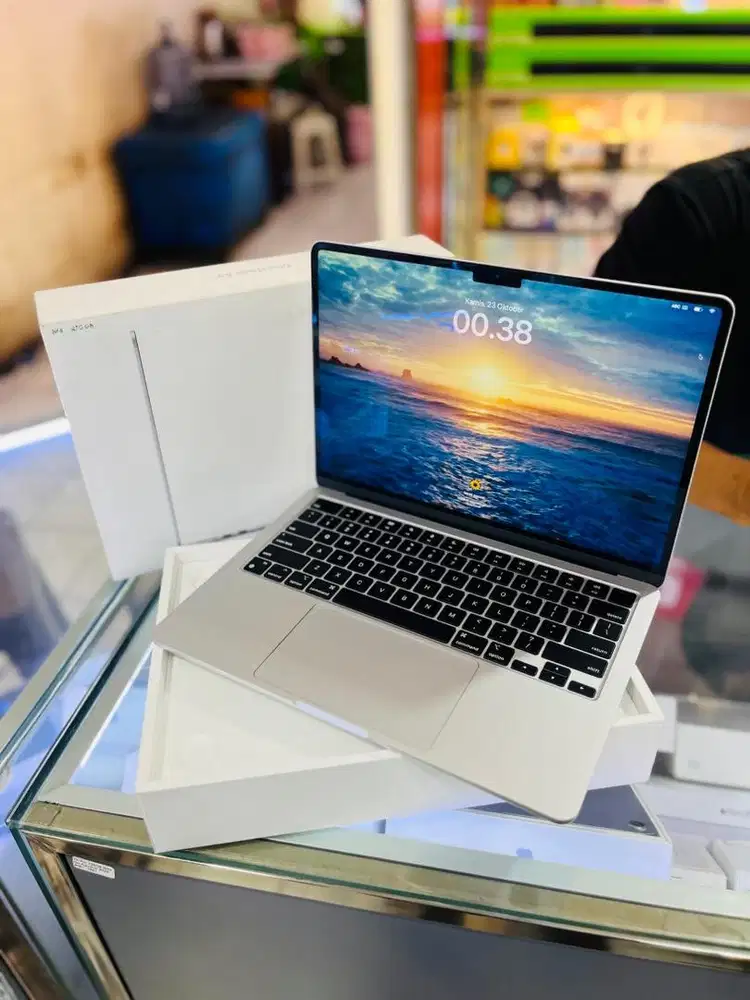 macbook air m3 8/256 ibox