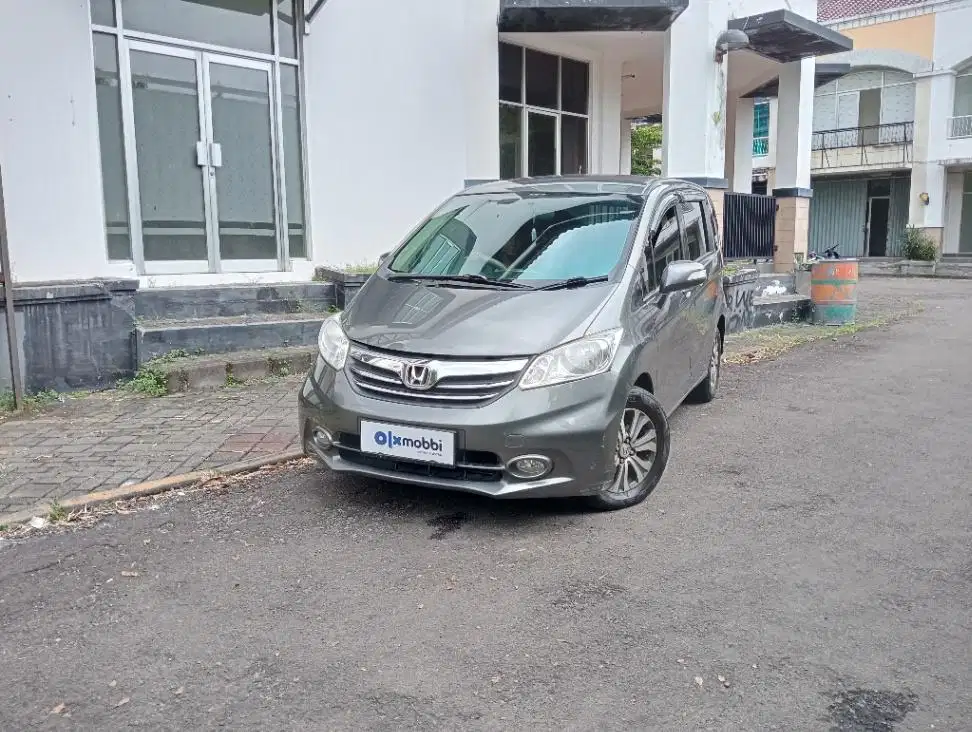 Like New - HONDA FREED 1.5 E BENSIN A/T 2013 ABU