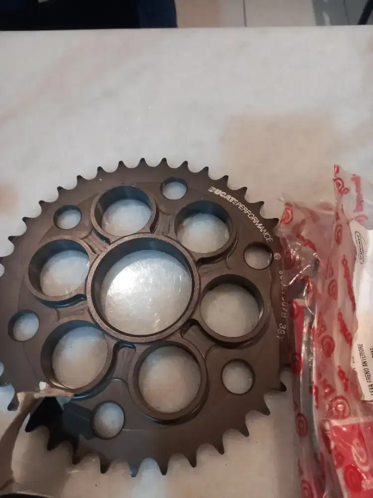 Sparepart ducati baru