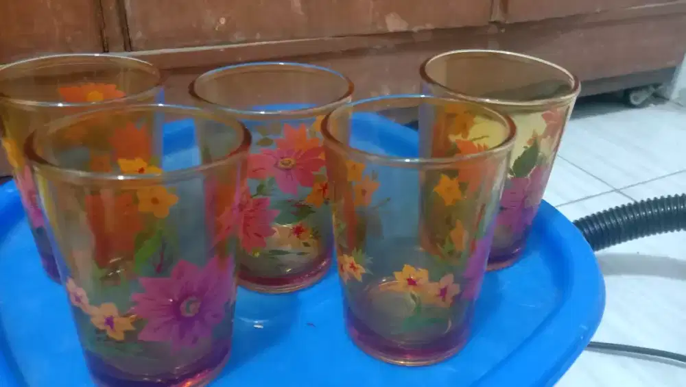 Gelas motif bunga