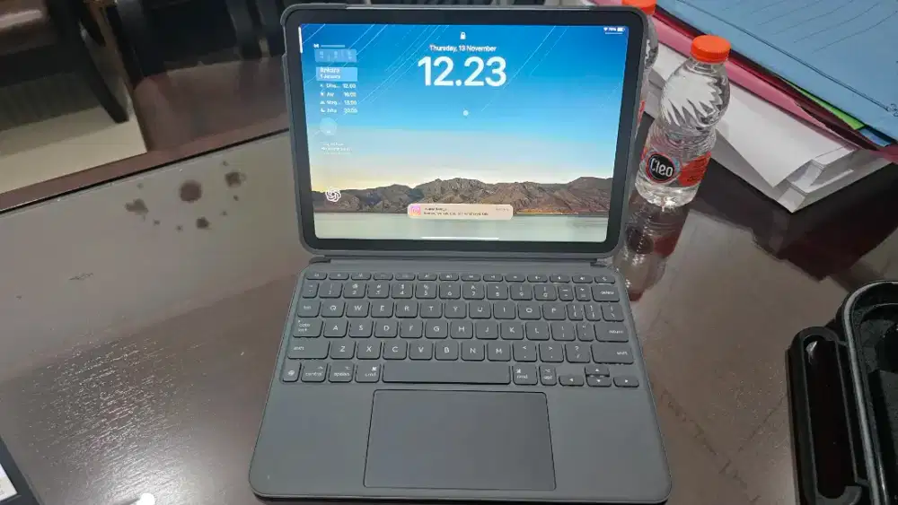 Dijual Keyboard Ipad Logitec 11 Inchi