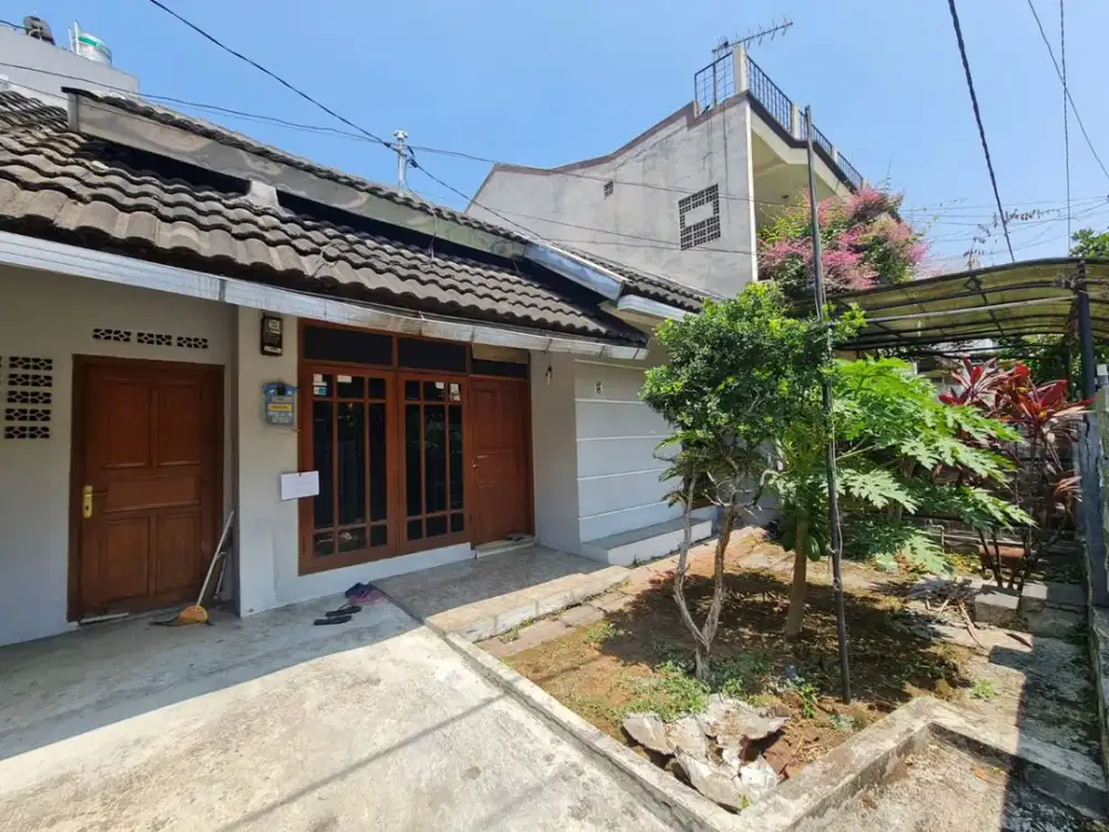 Jual Rumah Lama Terawat di Komplek Cimindi Raya