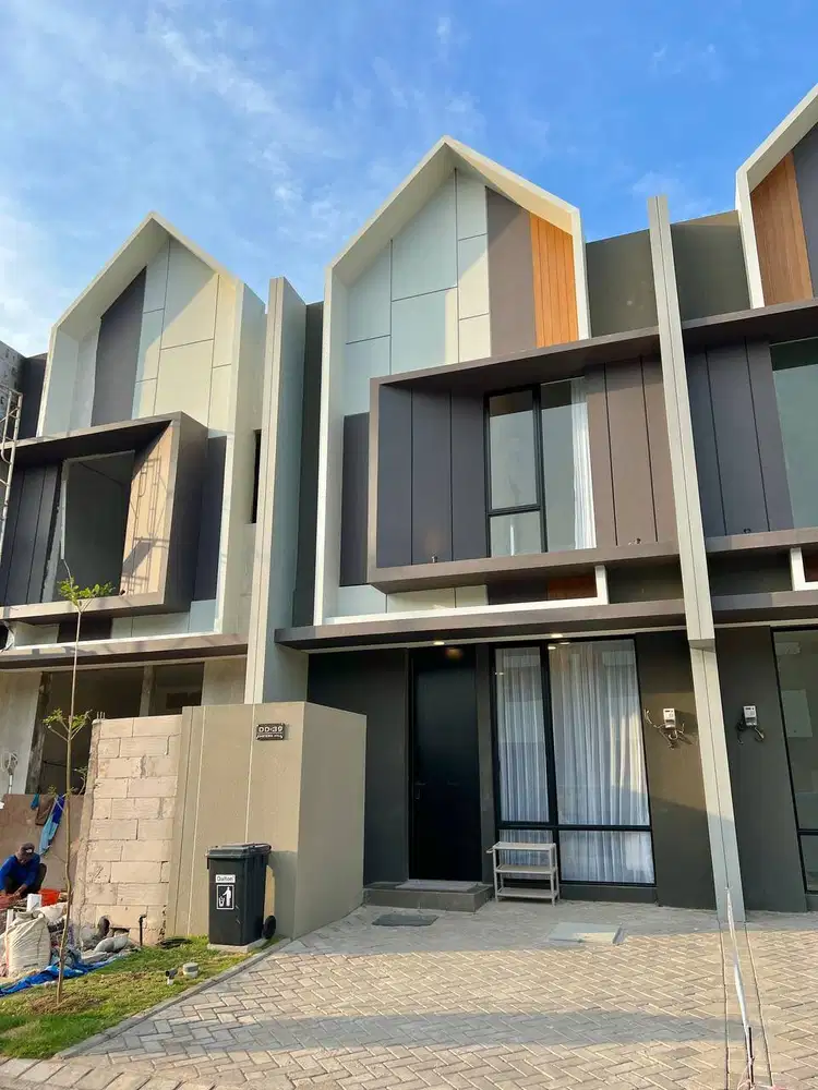 900JUTAAN FREE DP FREE BIAYA2 RUMAH SBY TIMUR DEKAT ITS & PAKUWON CITY