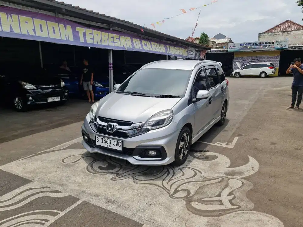 KREDIT DP 3 JT HONDA MOBILIO RS 1.5 MATIC 2015