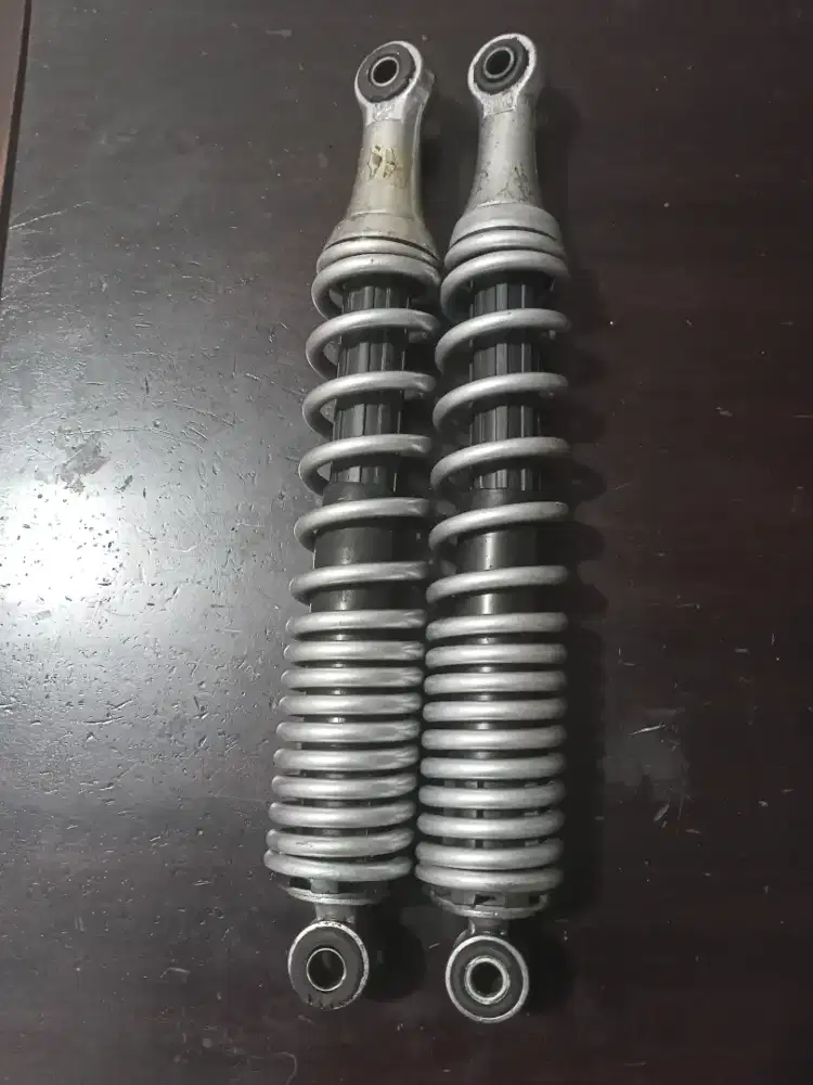 Shock breaker Honda kharisma D masih standart