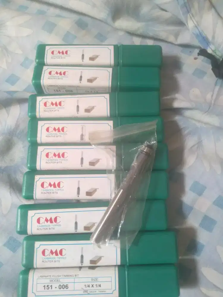 Dijual murah router bits.  Laminate flush timmig bit. Model 151-006