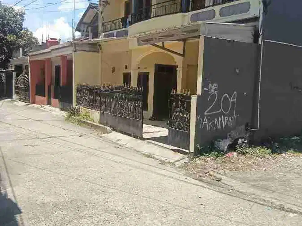 Di jual rumah siap huni 2 lantai di nata Endah kopo bandung