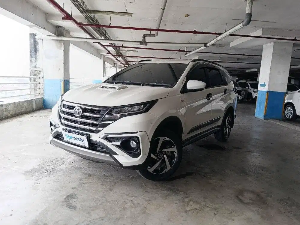 Rush GR Sport manual 2021 bisa bantu kredit terima unit cantik