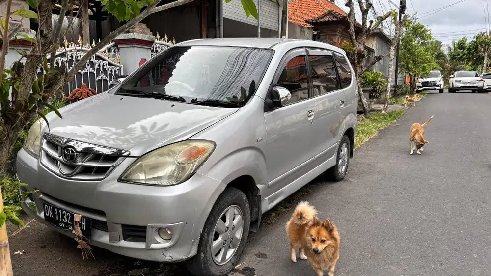 Dijual avanza 2011 silver  manual