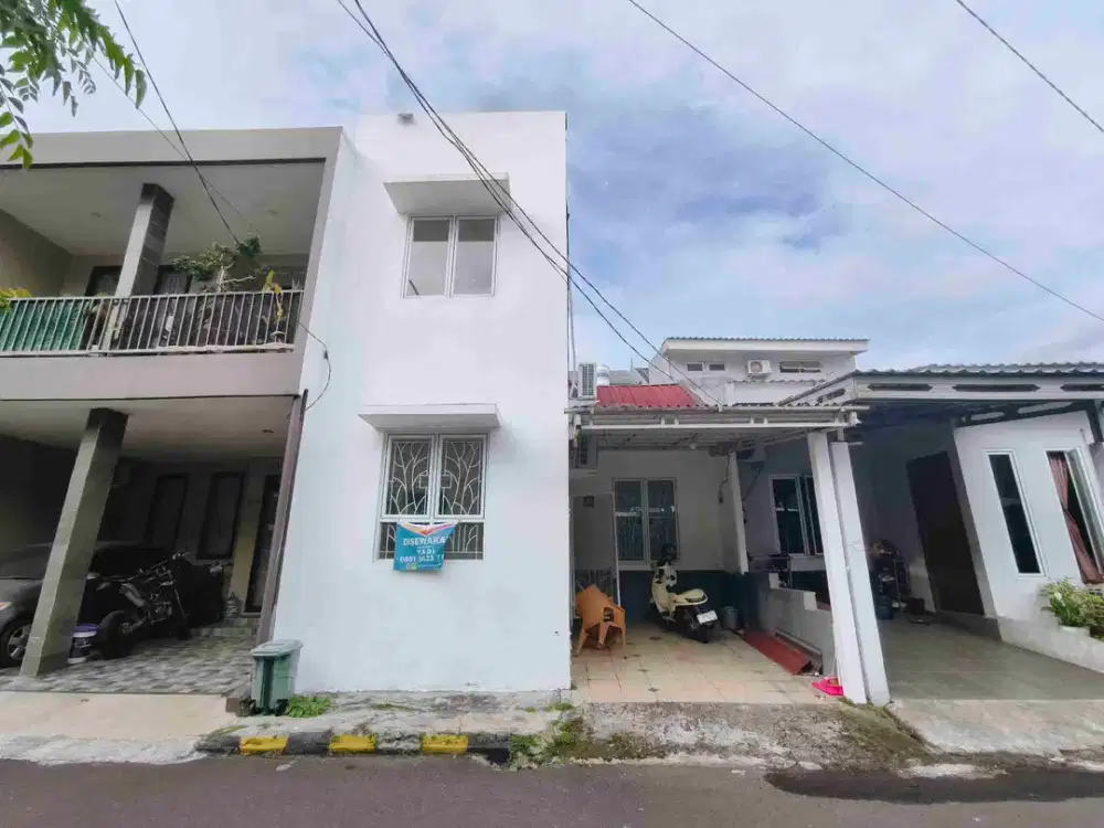 Disewakan Rumah 1.5 Lantai Rapi Siap Huni