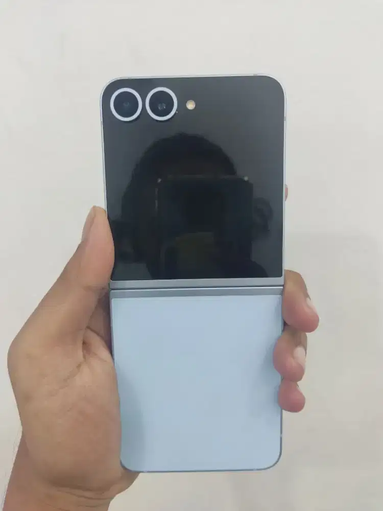 Samsung Flip 6 8/256 Sein