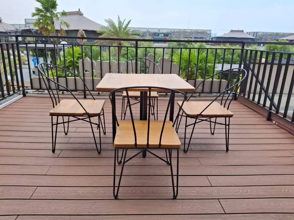 MEJA DAN KURSI OUTDOOR KAYU JATI BEKAS BAGUS