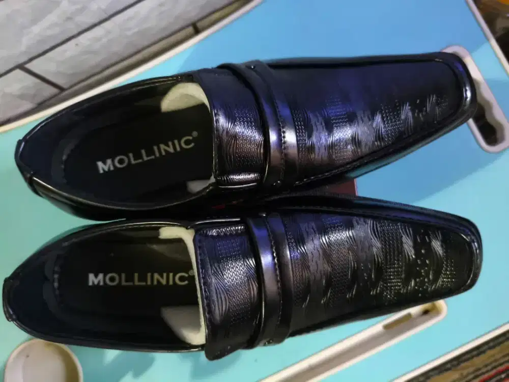 Sepatu formil Mollinic original