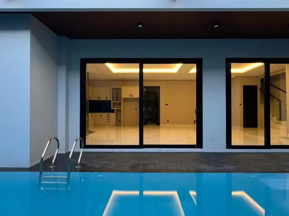 RUMAH BARU CANTIK DALAM KOMPLEK – ADA LIFT & KOLAM RENANG | LEBAK BULUS, JAKARTA SELATAN