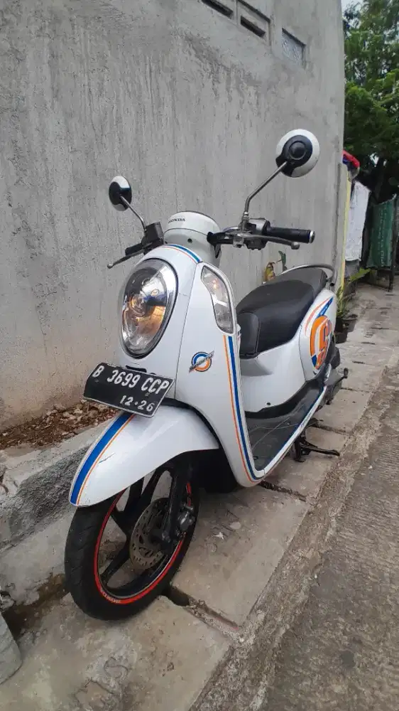 Bismillah jual honda scoopy esp thn 2015