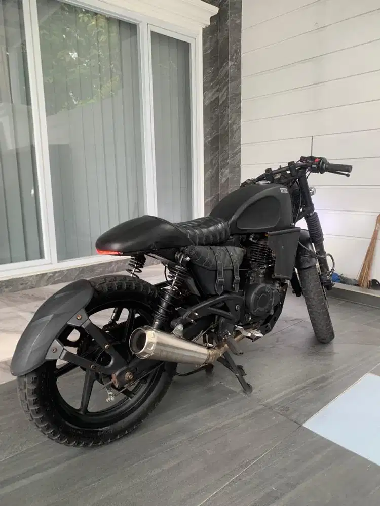 Custom Caferacer Pulsar 180CC