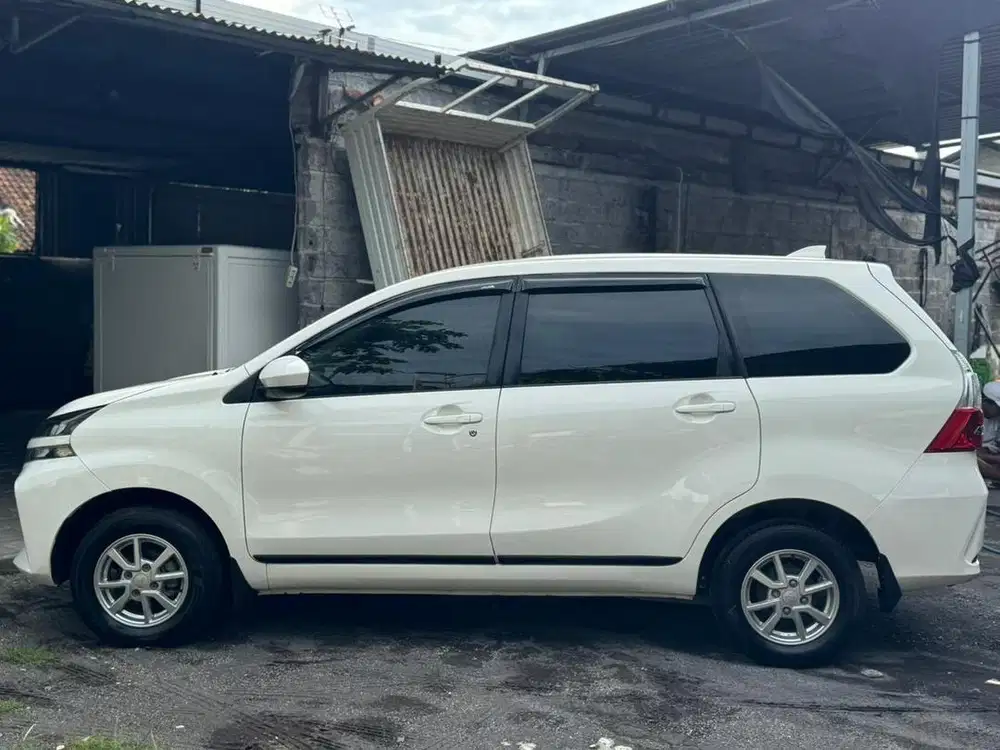 Daihatsu Xenia X Std Asli Bali