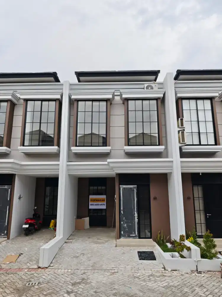 RUMAH BARU REGENCY ONE SURABAYA TIMUR DEKAT ITS & PAKUWON CITY