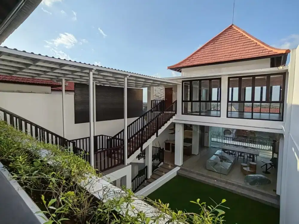 villa Modern view Laut Airport di puri gading