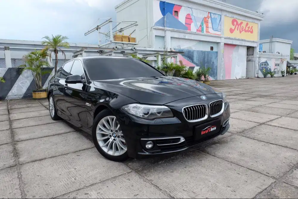 DP 10 Juta BMW 528i F10 Luxury Line 2016