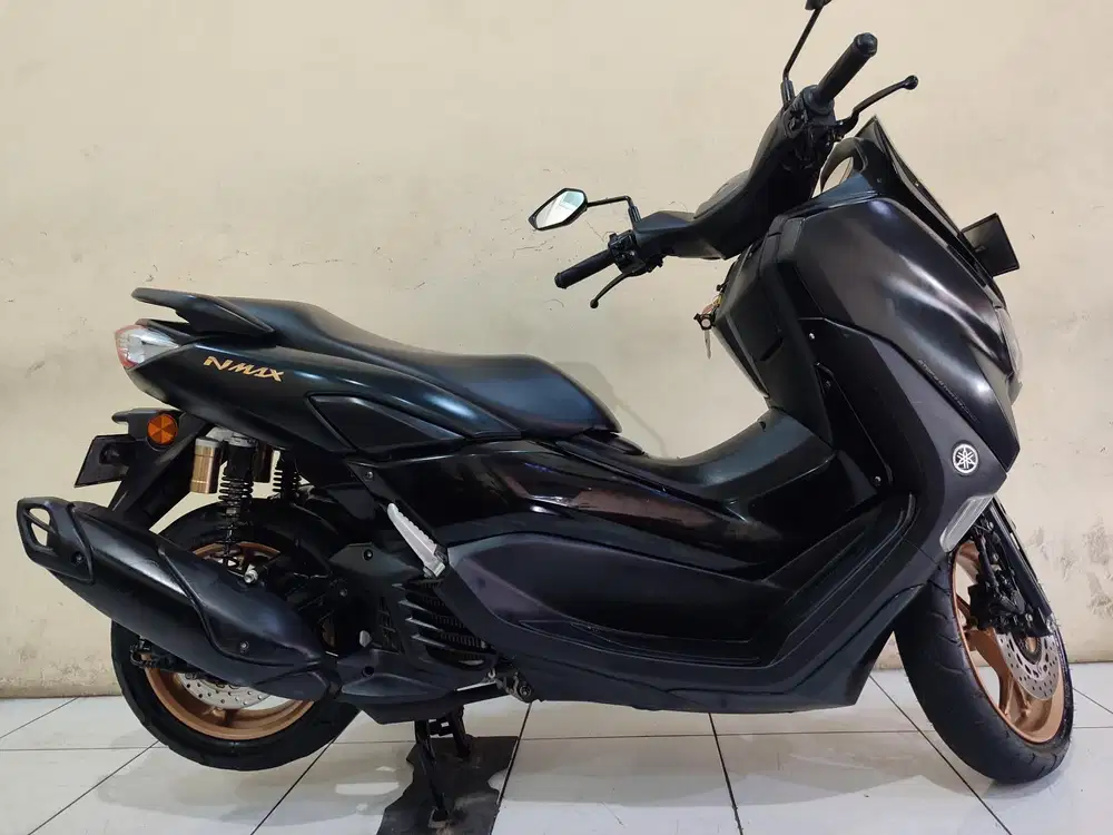Nmax 155 VVA 2022 MAXI SIGNATURE istimewa mulus terawat siap pakai...