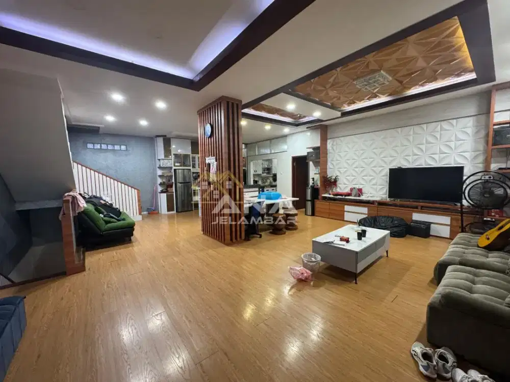 ANA RUMAH LUAS UK 15X20M DI JELAMBAR