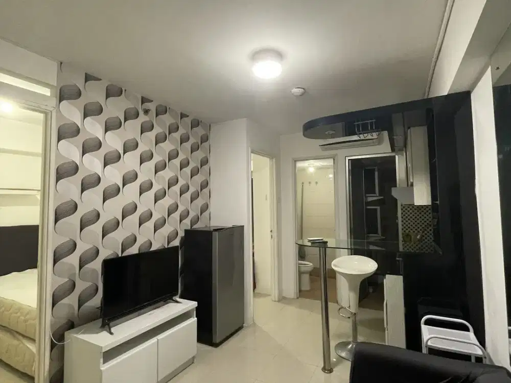 Disewakan Apartemen Bassura City. Tipe 2 BR. Full Furnished. Free IPL.
