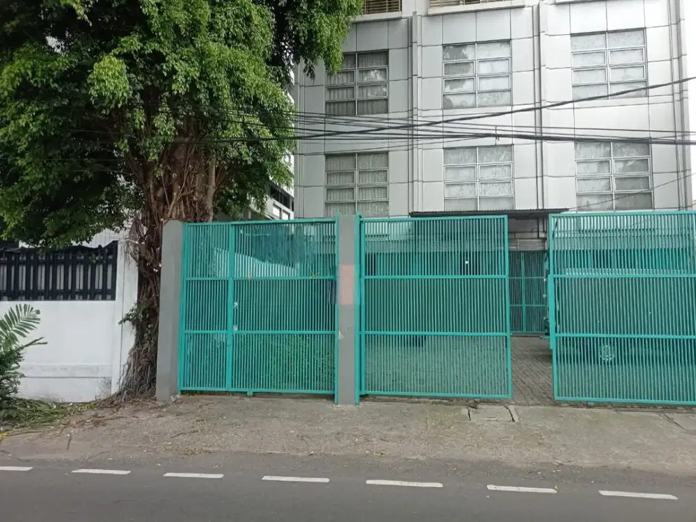 Ruko 4 lantai luas 4,5x15 68m Palmerah Jakarta Barat