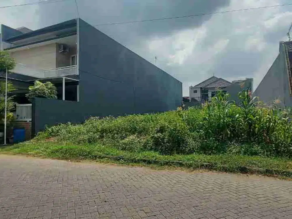 Dijual Tanah kavling Siap Bangun di Perumahan Babatan Pratama Wiyung Surabaya Row Lebar