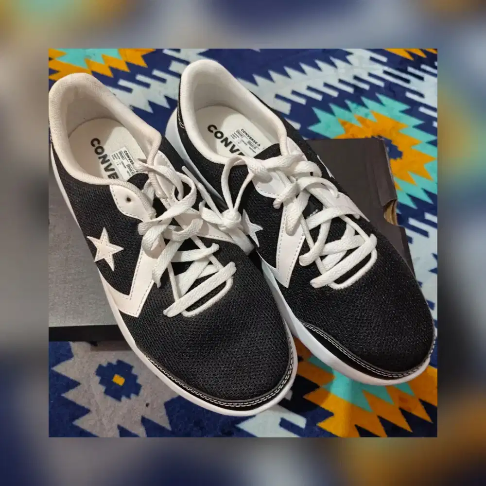 SEPATU SNEAKERS CONVERSE ONE TRAINER OX