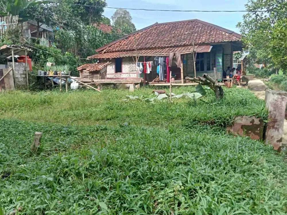 Rumah Panggung 250 m, Dekat Sekolah SMPN, Bojong, Purwakarta.