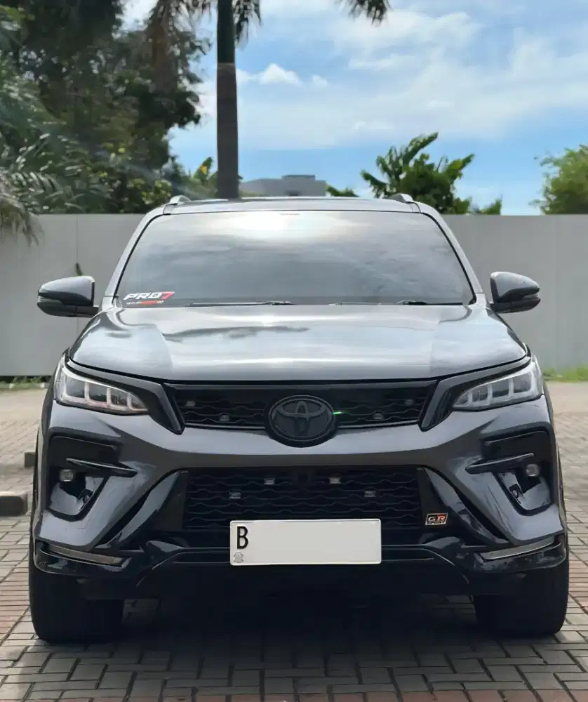MURAH. Toyota FORTUNER VRZ Diesel 2018 Legender 2017 trd gr pajero