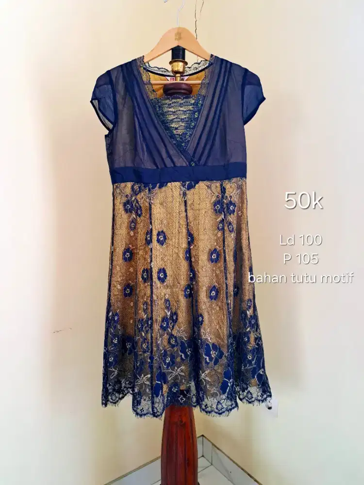 Dress fashion wanita