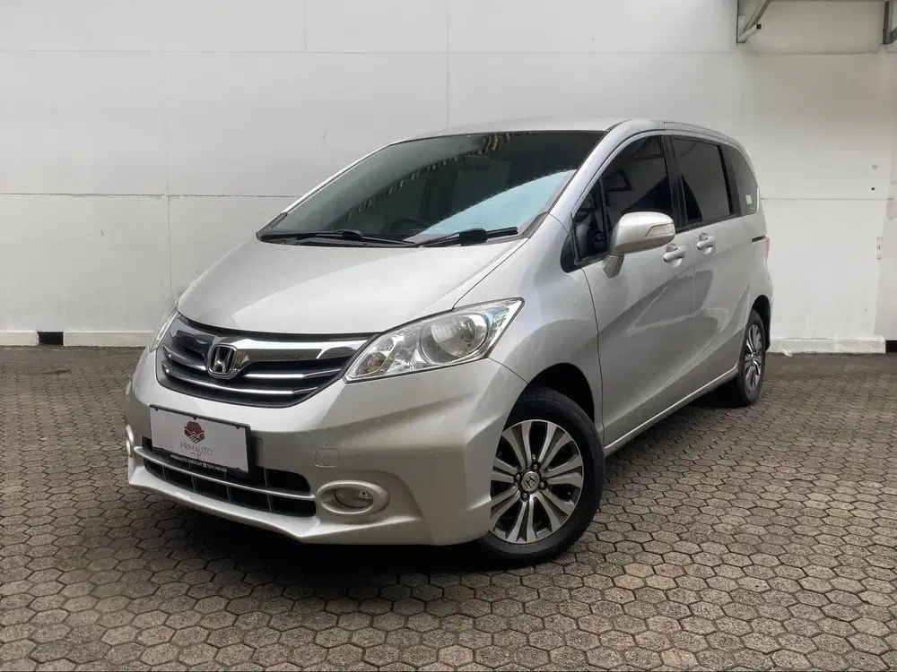 HONDA FREED GB3 1.5 SD 2014