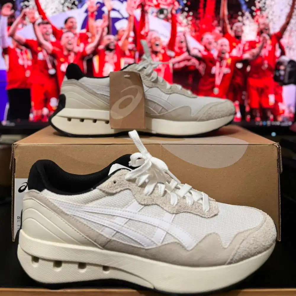 BARU BNIB Asics Jogger X81 Original