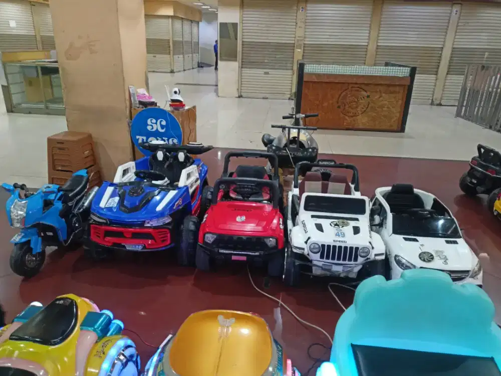 Jual mainan mobil motor aki second