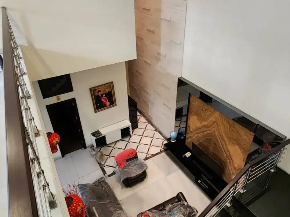 Rumah Siap Huni, The Mansion Pakuwon Indah, Surabaya