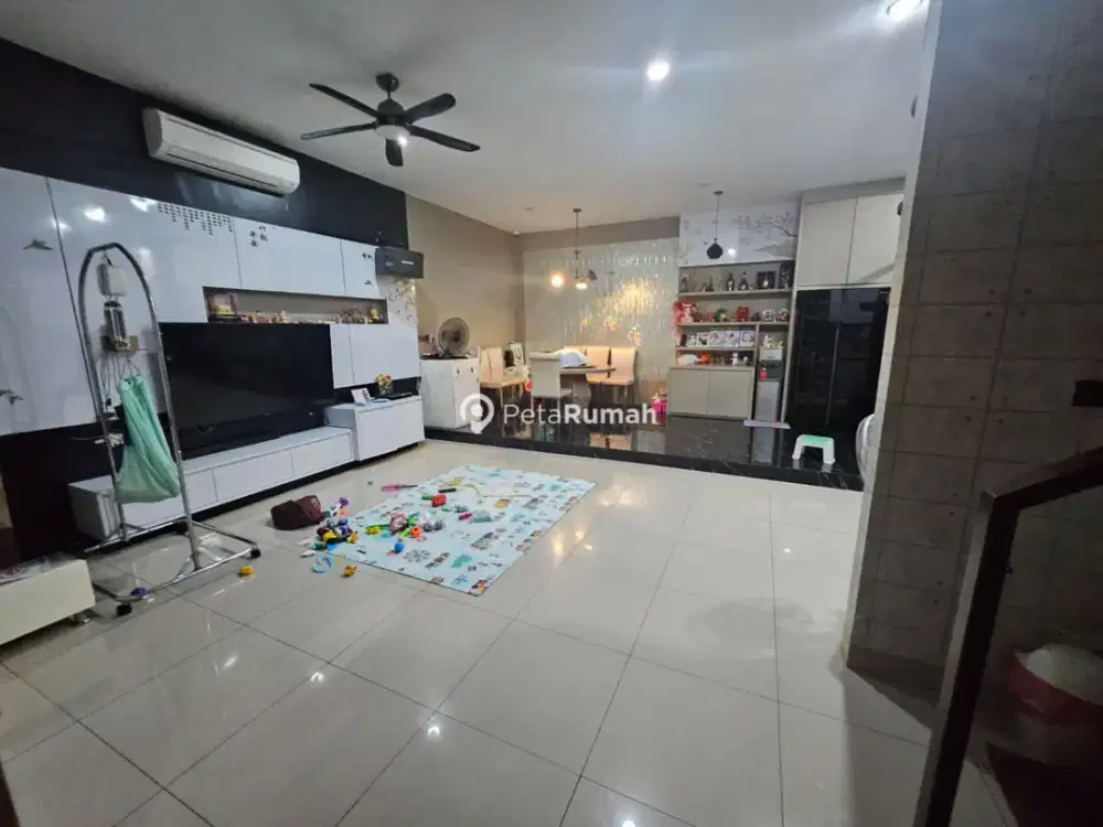 DIJUAL VILLA JALAN GAPERTA UJUNG KOMPLEK GIVENCY ONE - MEDAN HELVETIA