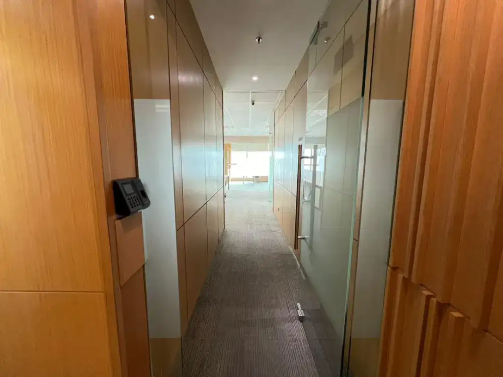 Office Space Lippo Kuningan, 287sqm, Furnished