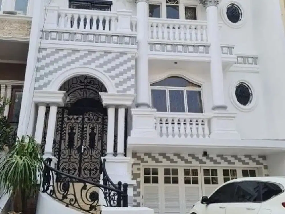 Disewakan Rumah Mewah Florence PIK 8x20 4+1KT Full Furnished