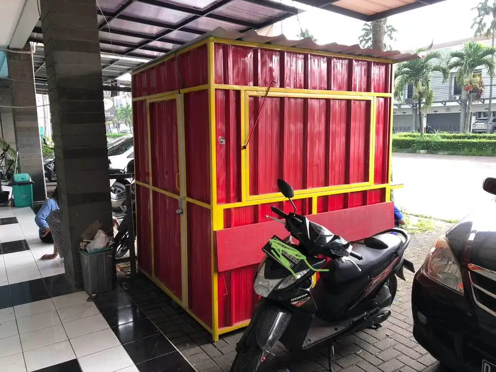 Booth Container Makanan