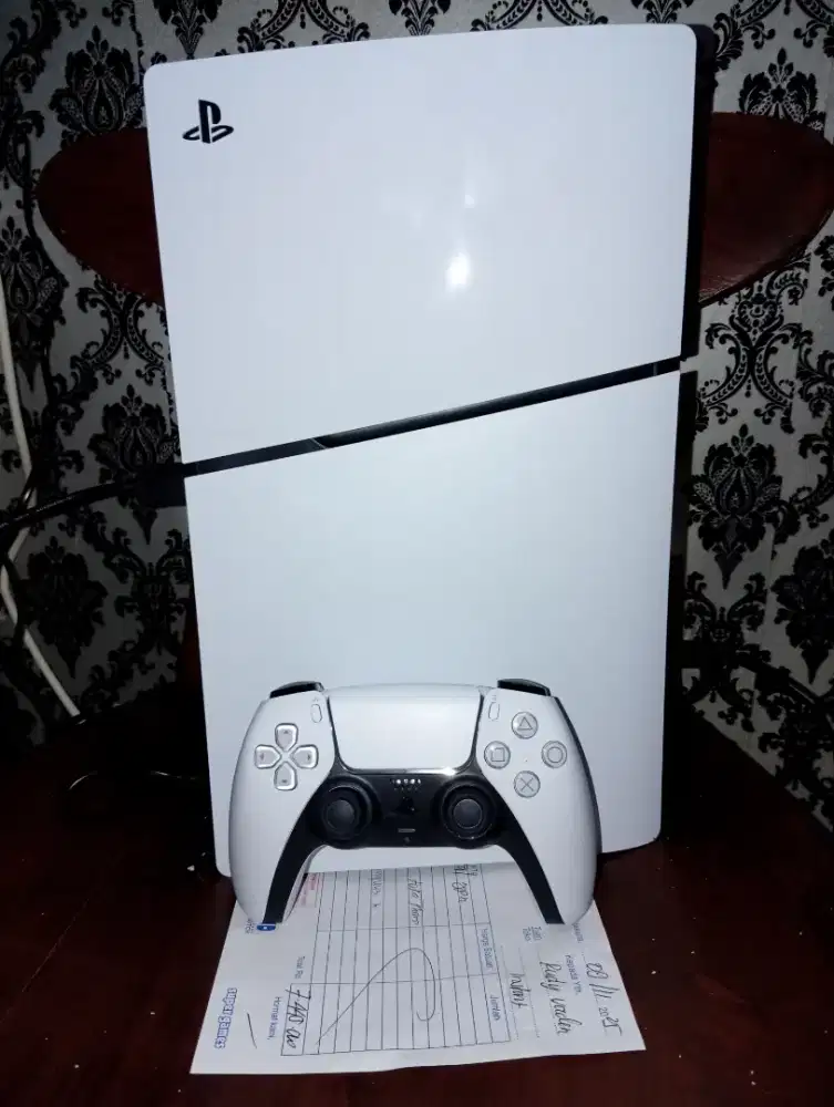 PS5 Digital Edition no Games inside 1 TB